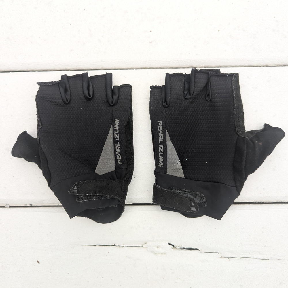 Pearl Izumi Black and Gray Cycling Gloves